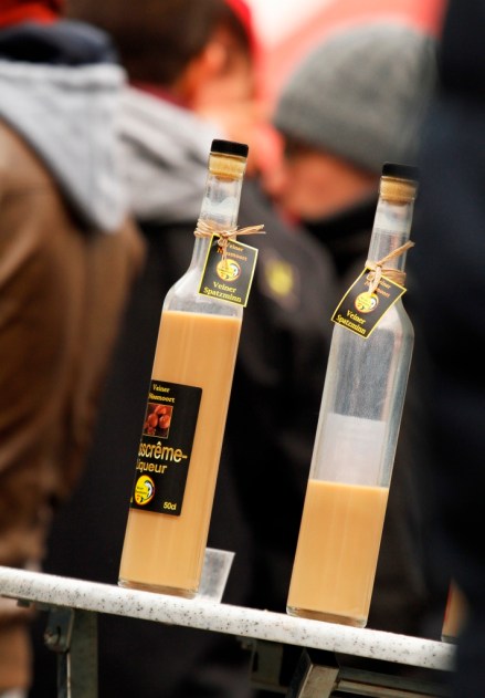 201310 Vianden nut market 517