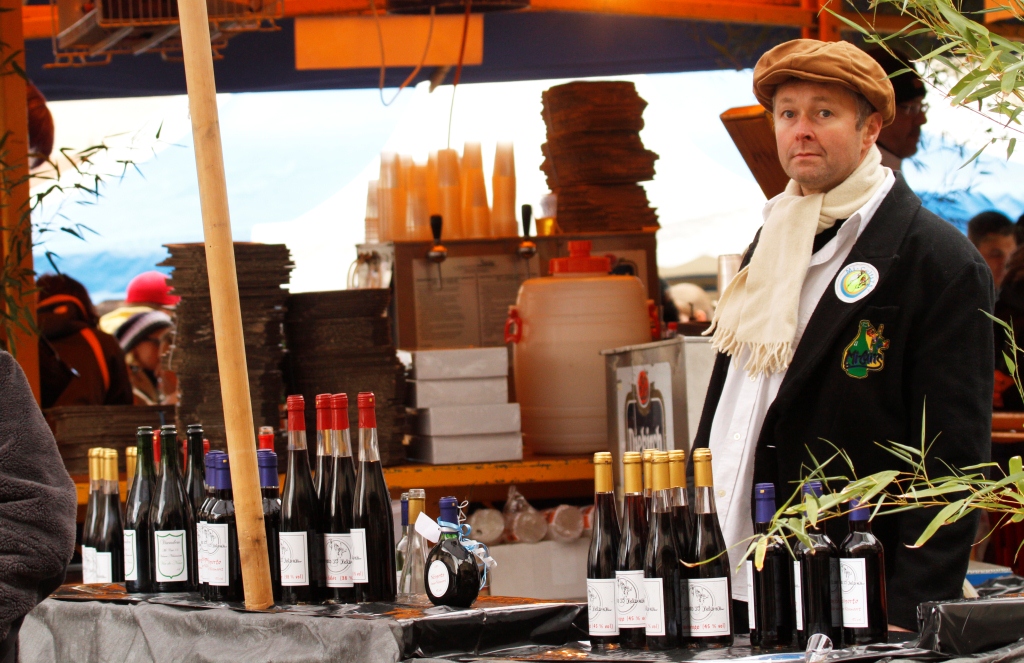 201310 Vianden nut market 530